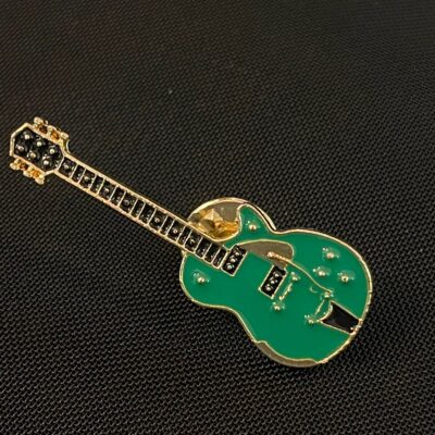 סיכת גיטרה ירוקה